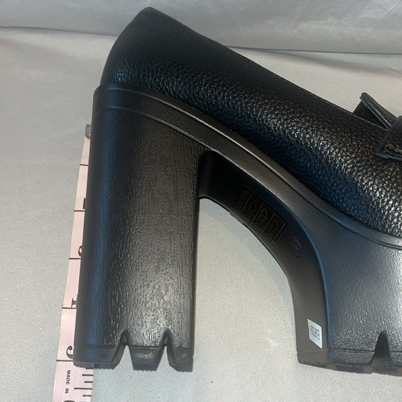 Y2K Look Unbranded Mary Jane 5” Pumps in black faux leather Euro Size 39 - Picture 9 of 9
